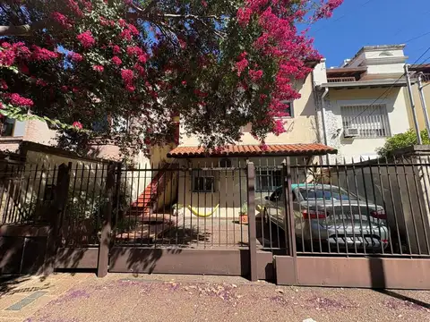 PH a 3 cuadras avenida con cochera frte hipodromo