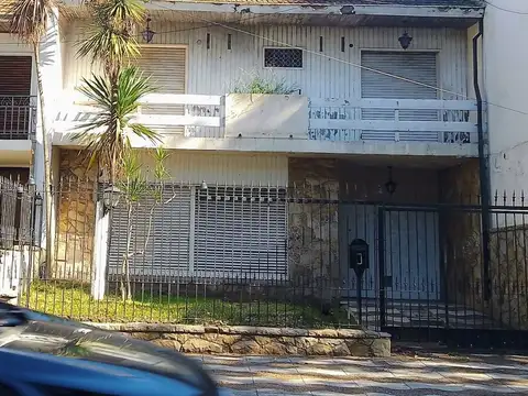 CASA LOMAS DE ZAMORA