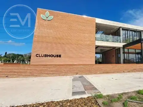 Terreno en Venta 20  mts Frente