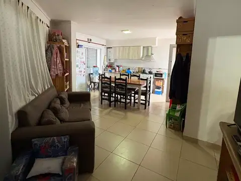 Casa 5 ambientes con 1 baño