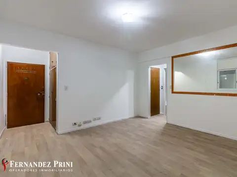 La Pampa 2500, Piso PB