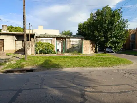 CASA VENTA BARRIO LOS ALAMOS GLEW