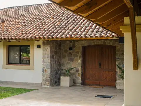 Casa en Venta al Oeste