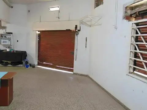 Casa con local comercial en San Miguel