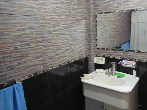 Casa con local comercial en San Miguel