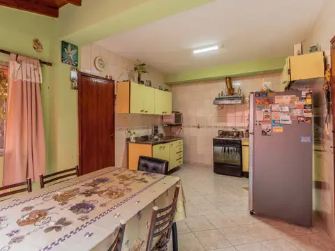 Depto Tipo Casa en Venta 48 años