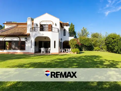 OPORTUNIDAD !Casa 220 mts al GOLF COUNTRY ARANJUEZ
