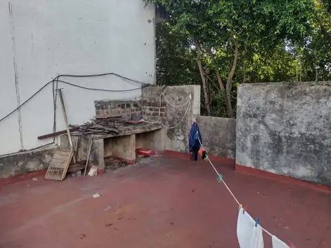 Casa 3 ambientes con 1 baño