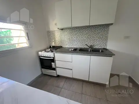 Depto Tipo Casa en Alquiler con 1 cocheras