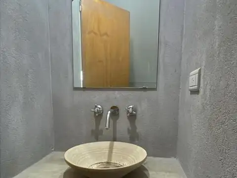 Depto Tipo Casa en Alquiler en Villa Gobernador Udaondo, $ 800.000