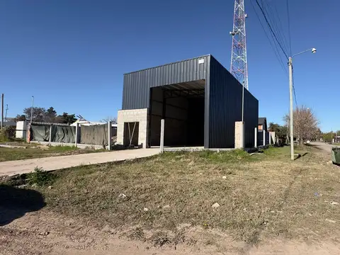 Galpon  125m2 Los Aromos y Marcos Ateca, a metros de Ruta 9 y A012 - Roldan.