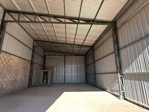 Galpon/Deposito 125m2 lote de 200m2, Los Aromos y Marcos Ateca, a metros de Ruta 9 y A012 - Roldan.