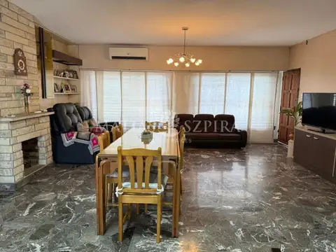 Casa en Venta en Ramos Mejía, USD 239.000