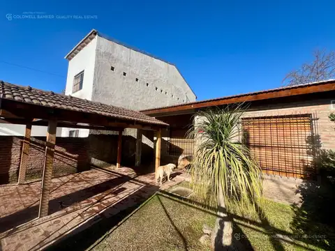Casa a la venta de 3 ambientes en Garin