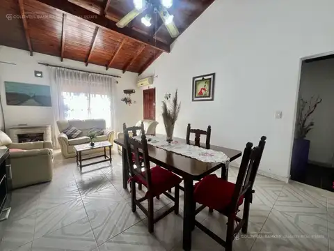 Casa 3 ambientes con 1 baño