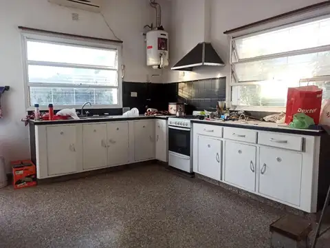 Granaderos e/ Jujuy y Republica de Chile