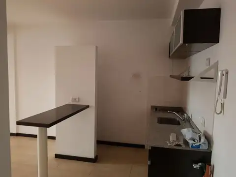 Av Mosconi 2400, Piso 6