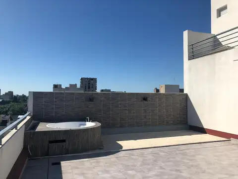 Hermoso Dpto. mono ambiente de 42m2. Balcon con vista panoramica.