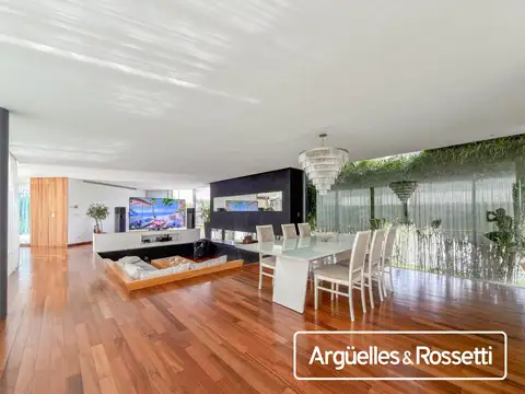 Venta Casa 3 Dormitorios Country Aldea Lago