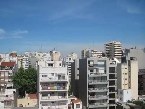 ALVAREZ, JULIAN 600, Piso 8