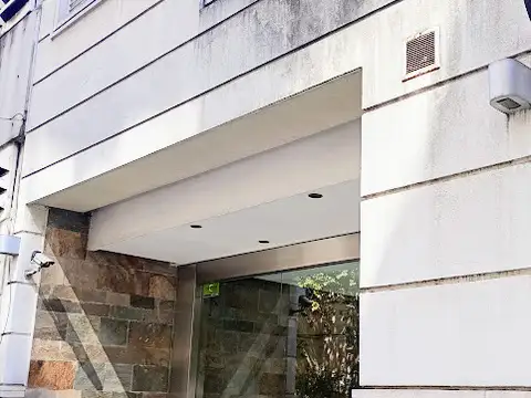 José Hernández 2700, Piso 1