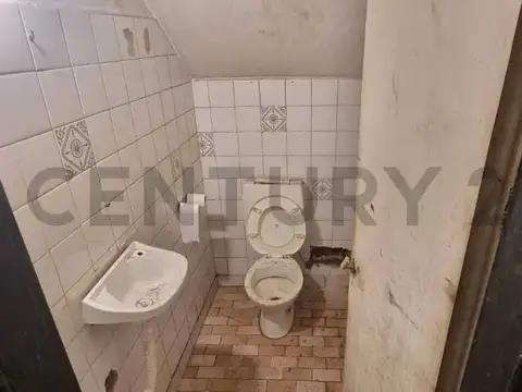 Burela 2500, Piso 0