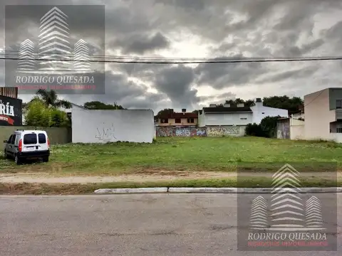 Excelente Block de tres Lotes en Playa Grande