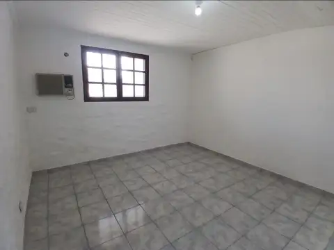 ROQUE SAENZ PEÑA 100, Piso 1