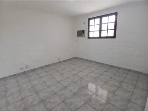 ROQUE SAENZ PEÑA 100, Piso 1