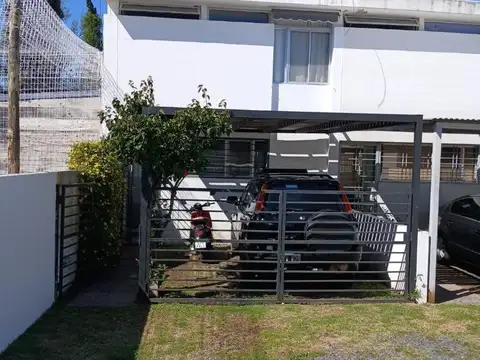 Departamento en Alquiler en Celedonio Escalada, Rosario