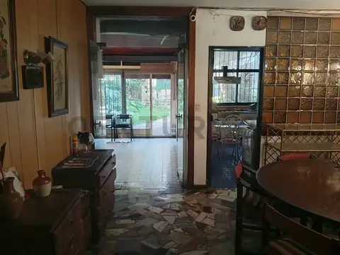 PH / Inmueble de grandes dimensiones sobre Av. Avellaneda – Excelente potencial multifamiliar, comer