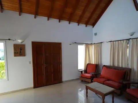 Casa en Venta en Country Club Banco Provincia, USD 285.000