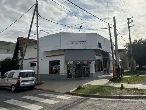 Av. Pte. Arturo Umberto Illia 300