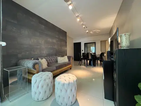 Venta. Departamento. 3 ambientes. 2 baños. Cochera. Villa Crespo.