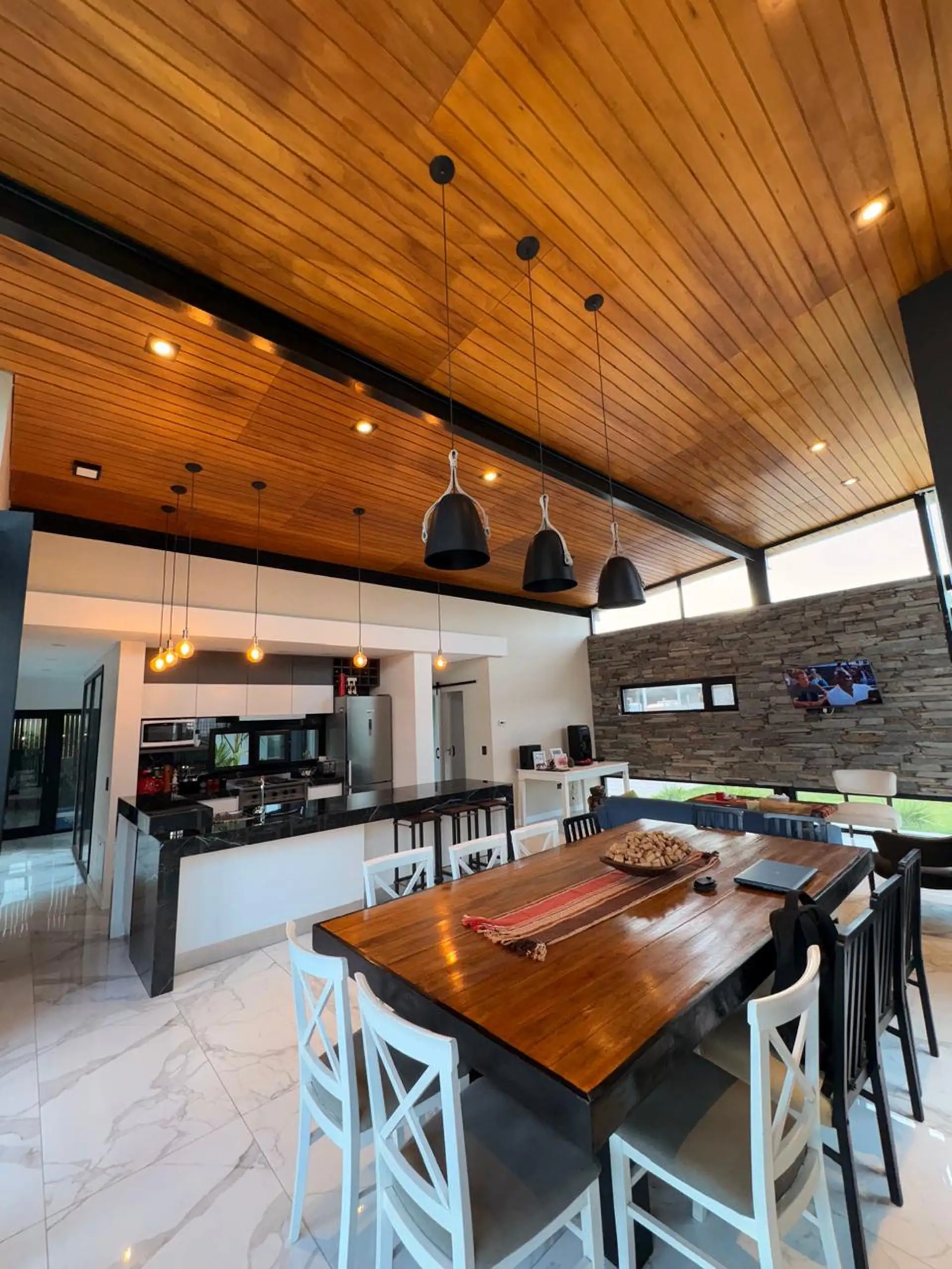 Venta casa minimalista Barrio privado Rumenco Joven