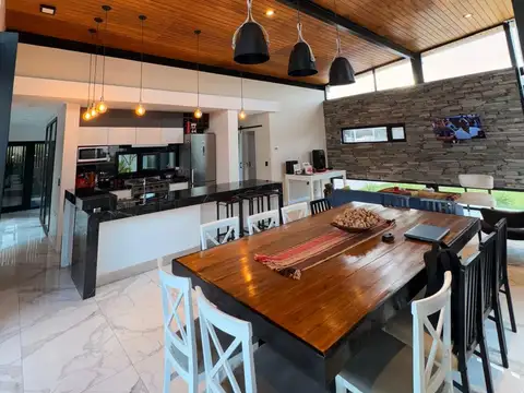 Casa en Venta de 4 dormitorios