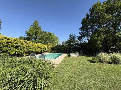 Alquiler Temporario - 4 dormitorios - Fisherton