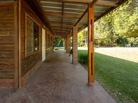 Casa en Venta con 1 cochera