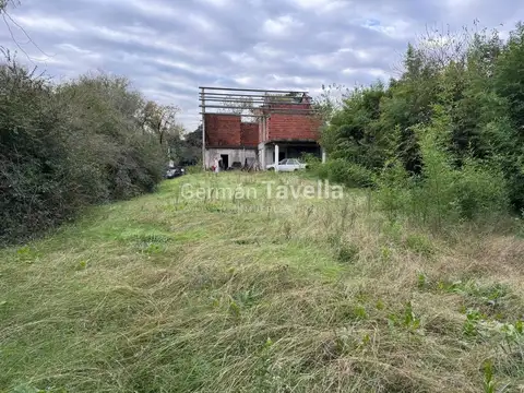 Venta de Casa a terminar con lote 1.300 mts. en Ituzaingo