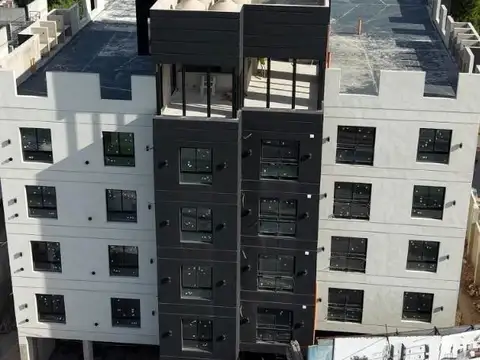 OPORTUNIDAD DPTOS EN VENTA SOBRE LA TORRE EMIR III