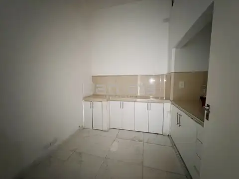 Local - Venta - Argentina, Ramos Mejía - Moreno 245