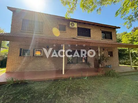 Casa en venta 4 ambientes Parque leloir, Ituzaingo