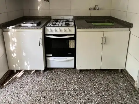 Depto Tipo Casa en Alquiler 50 años