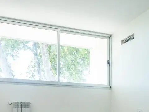 Casa 6 ambientes con 2 baños