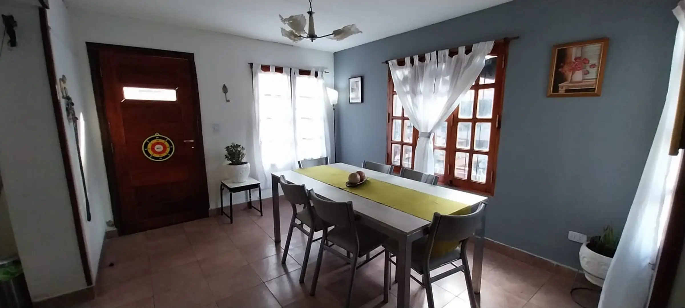 Venta Casa + Depto 2 amb con amplio parque-garage