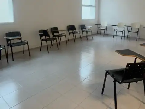 Edificio Comercial en Monserrat, doble lote