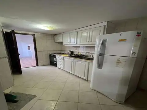 Avenida Tucumán e/ Querini y Andrade