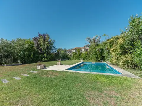 Casa en Venta en San Isidro Labrador, USD 430.000