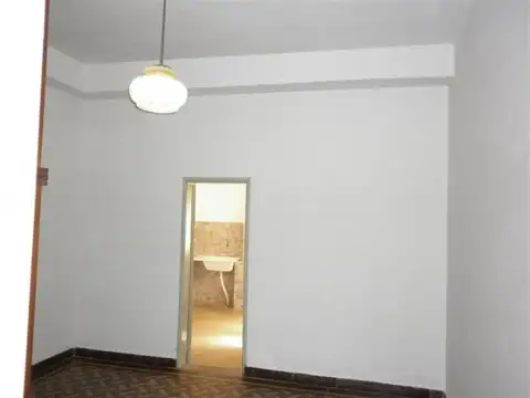 Casa en Alquiler con 1 cochera