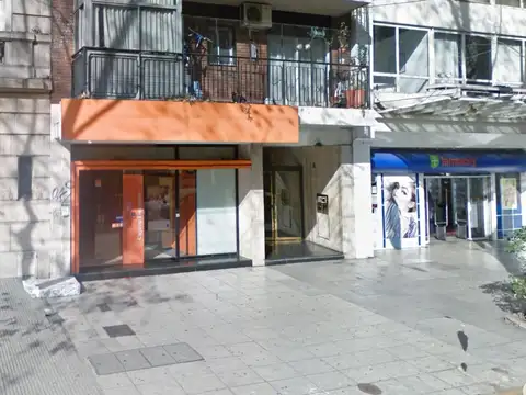 Excelente local bajo propiedad horizontal